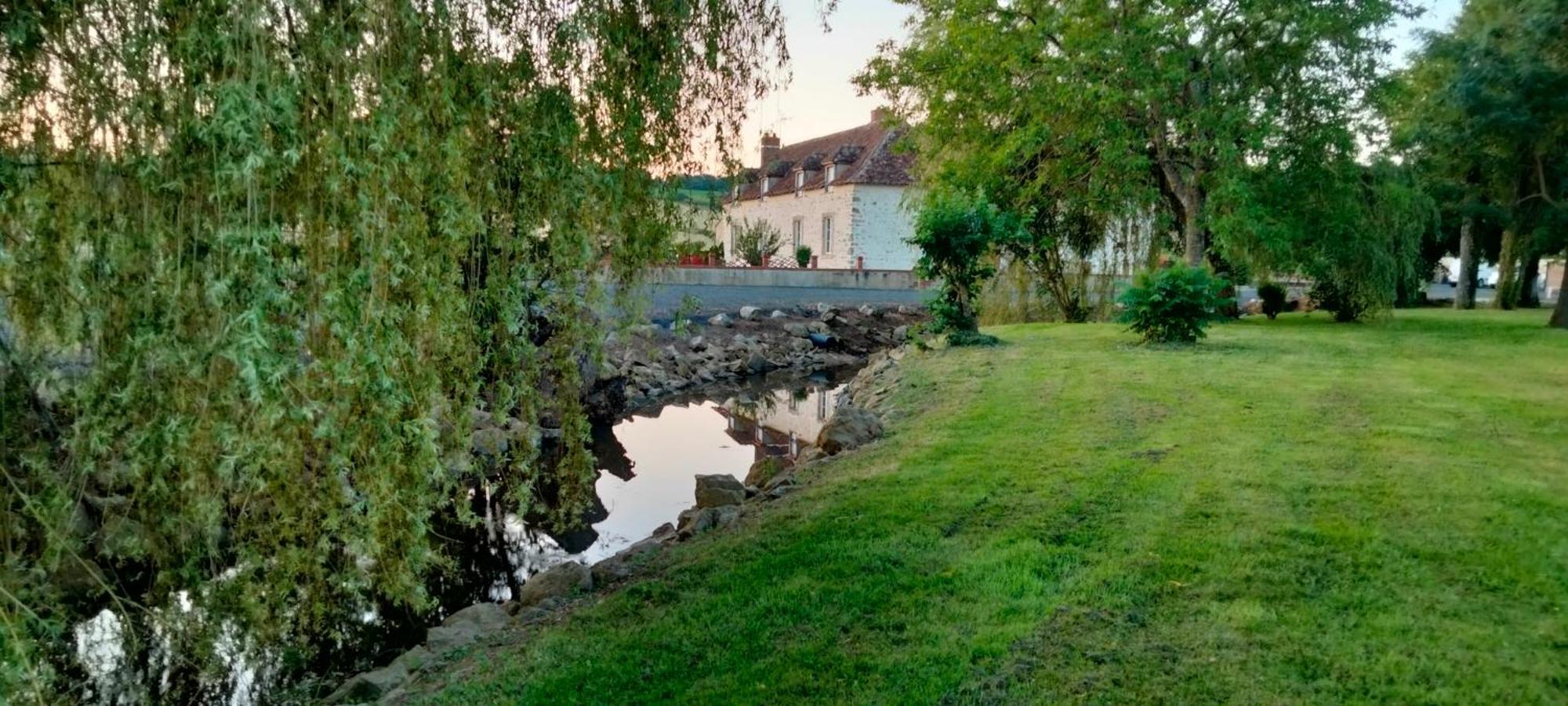 Gite & Chambre D'Hotes Du Moulin Villa Brulon Bagian luar foto