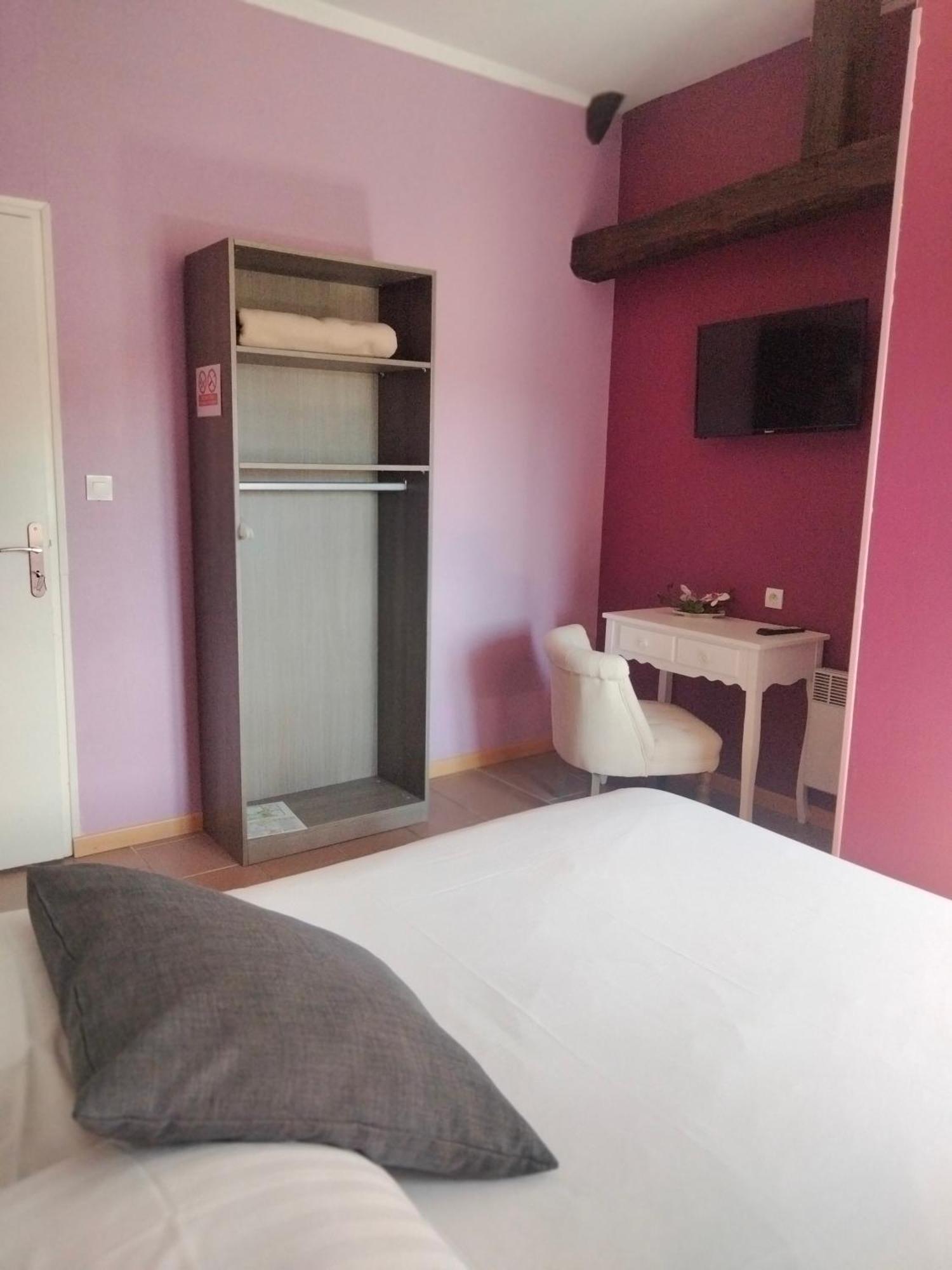 Gite & Chambre D'Hotes Du Moulin Villa Brulon Bagian luar foto